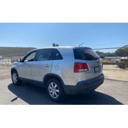 2011 KIA SORENTO BASE
