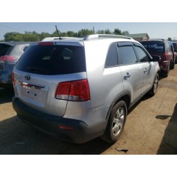 2011 KIA SORENTO BASE