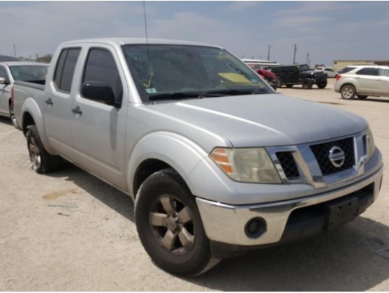 2011 NISSAN FRONTIER S
