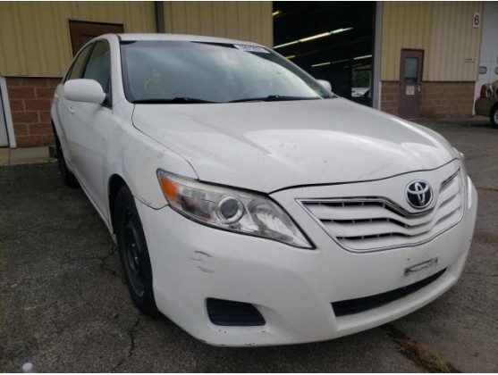 2011 TOYOTA CAMRY BASE