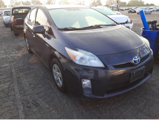 2011 TOYOTA PRIUS