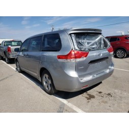 2012 TOYOTA SIENNA