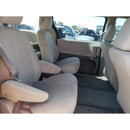 2012 TOYOTA SIENNA