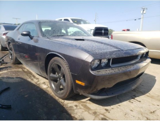 2013 DODGE CHALLENGER SXT