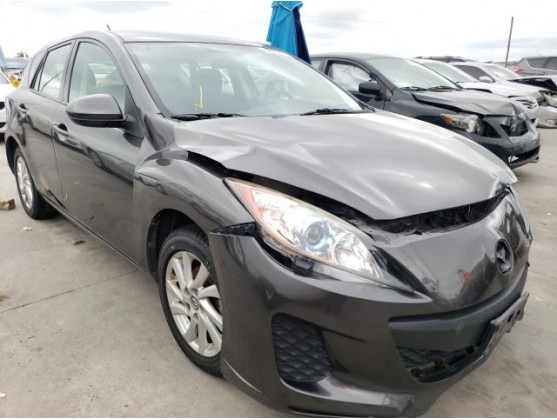 2013 MAZDA 3 I