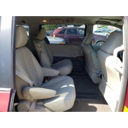 2013 TOYOTA SIENNA XLE