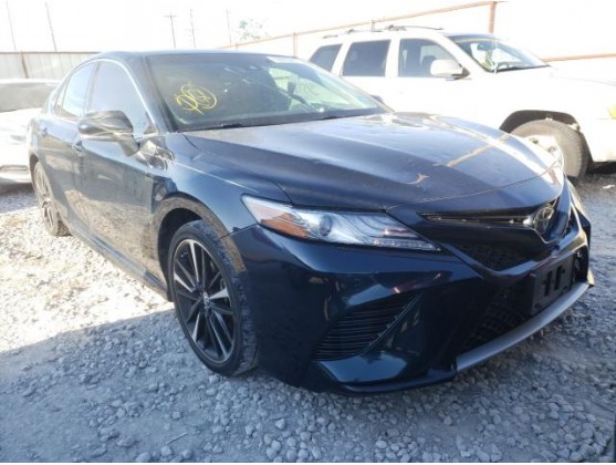 2018 TOYOTA CAMRY XSE