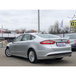 Ford Fusion plag-in hybrid energy 
